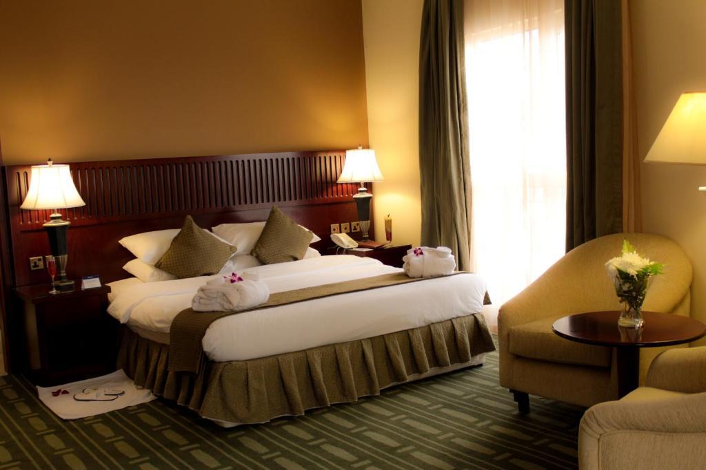 Golden Tulip Khatt Springs Resort & Spa Ras al-Khaimah Room photo